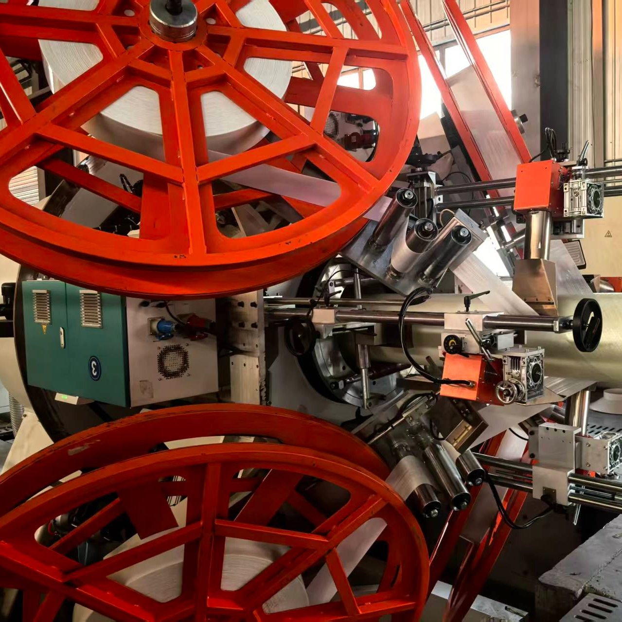 Big Diameter (ID600-OD1000mm) Multi-Tape Reinforced Thermoplastic Pipe (RTP)/TCP Production Line