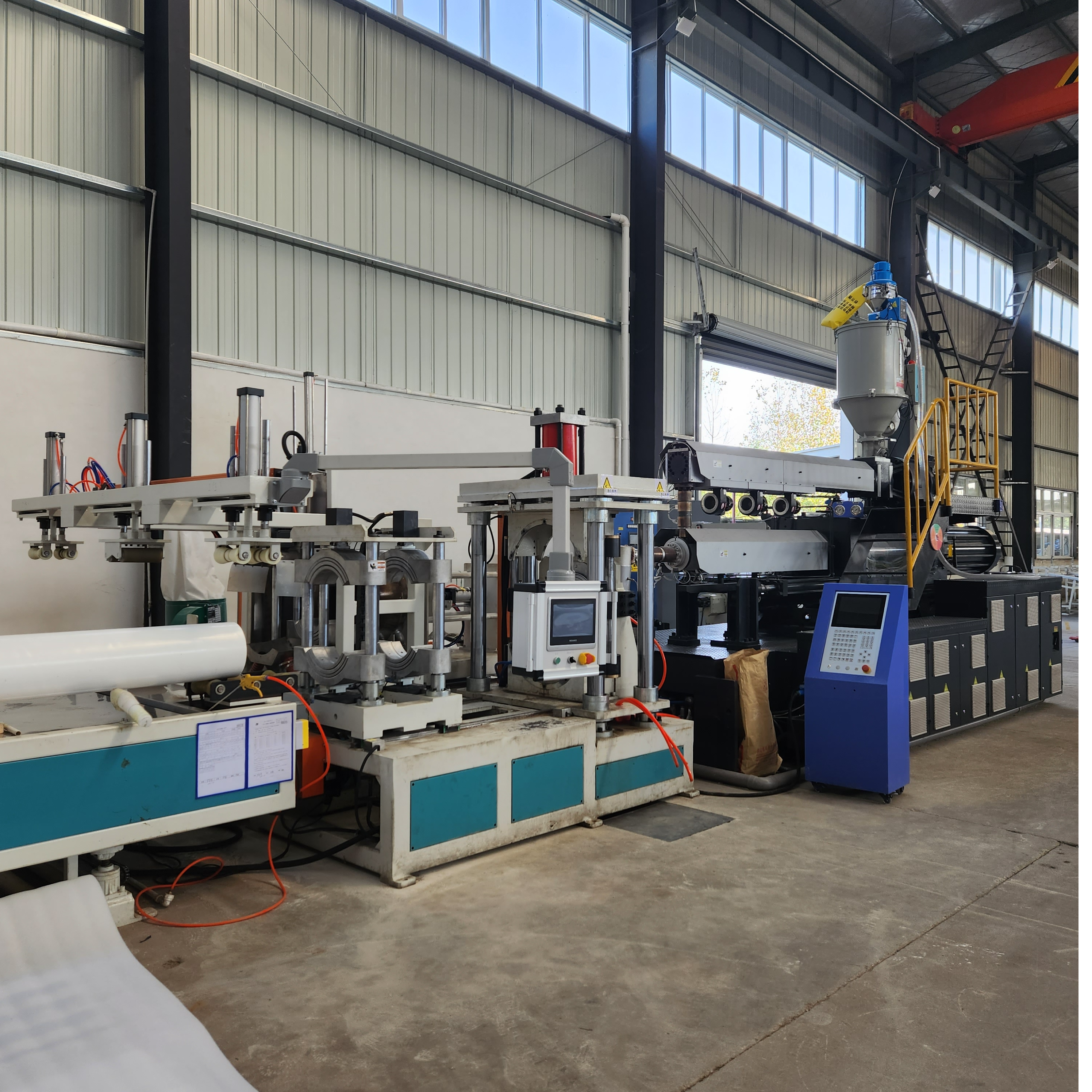 Composite pipe joint equipment